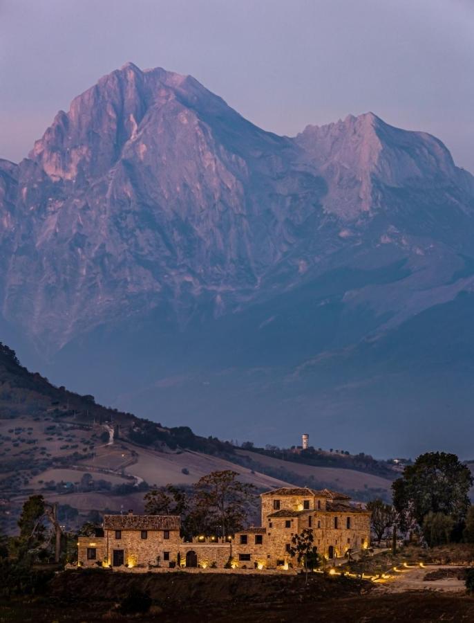 Castello Di Petecciano B&B Mosciano SantʼAngelo Zewnętrze zdjęcie
