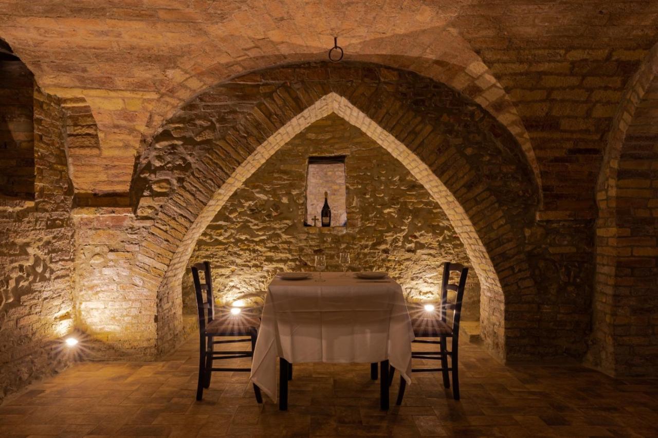 Castello Di Petecciano B&B Mosciano SantʼAngelo Zewnętrze zdjęcie