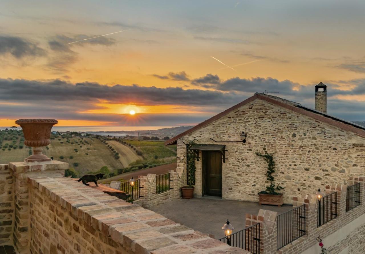 Castello Di Petecciano B&B Mosciano SantʼAngelo Zewnętrze zdjęcie