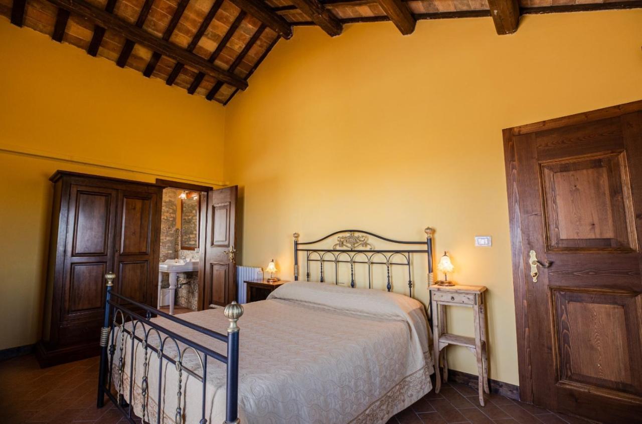 Castello Di Petecciano B&B Mosciano SantʼAngelo Zewnętrze zdjęcie