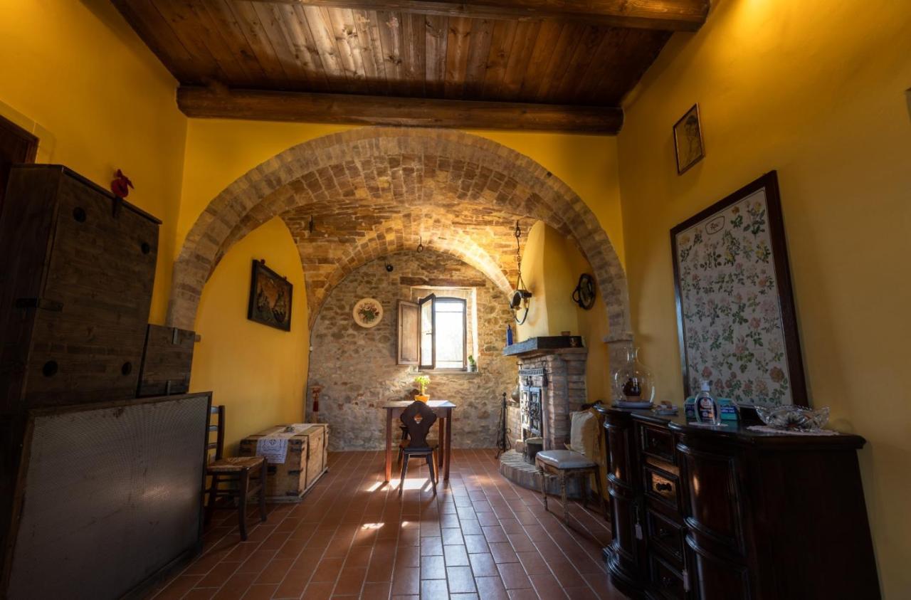 Castello Di Petecciano B&B Mosciano SantʼAngelo Zewnętrze zdjęcie