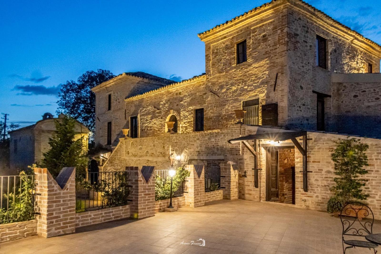 Castello Di Petecciano B&B Mosciano SantʼAngelo Zewnętrze zdjęcie